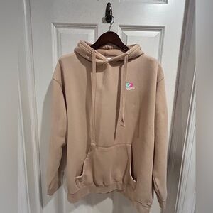 HANGOVER HOODIE “HUNGOVER NOT HEART BROKEN” 💔